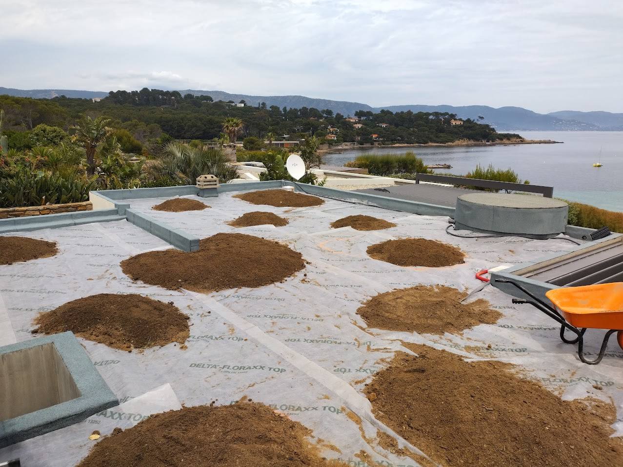 Conception de toiture végétalisée au Lavandou